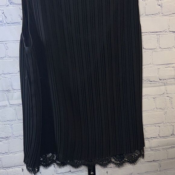 White House Black Market Black Lace Tank Top - Picture 7 of 8